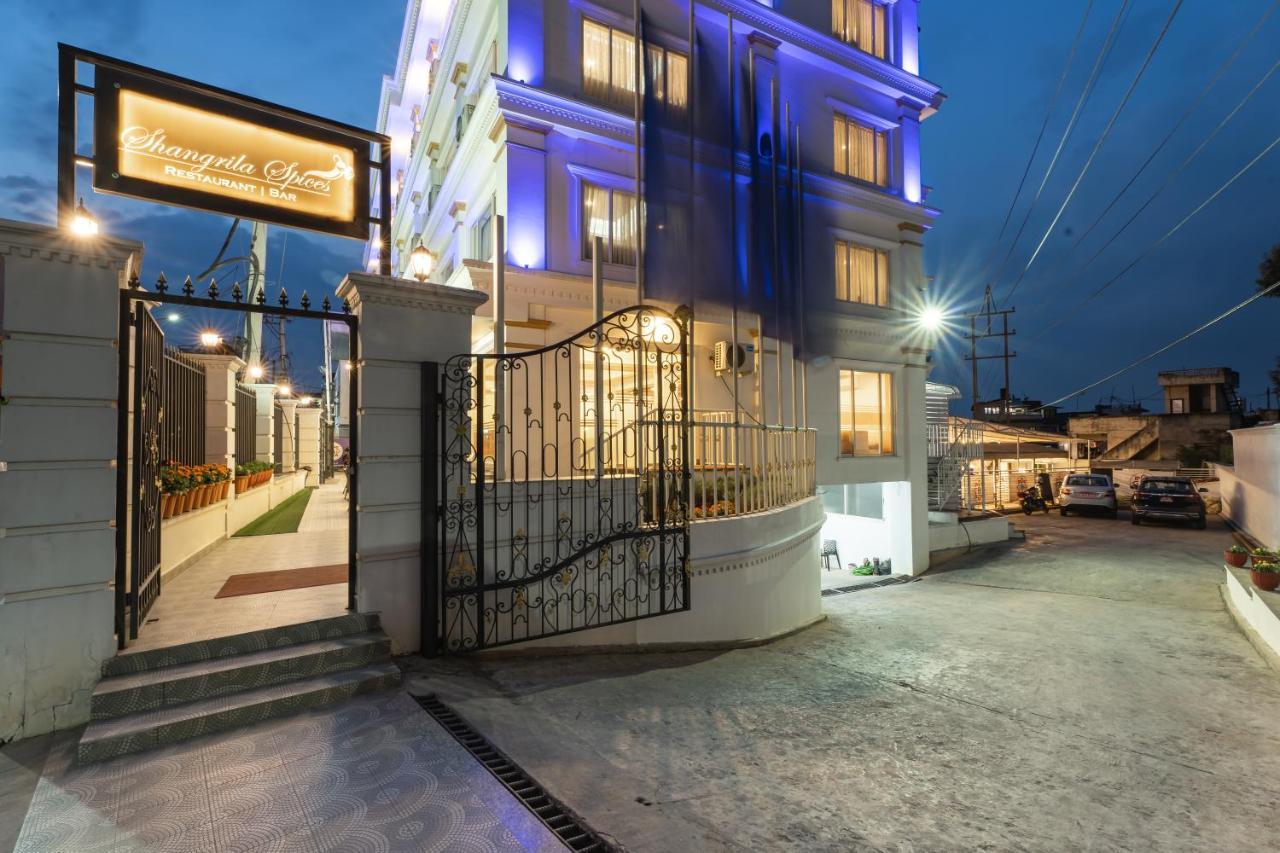 Shangrila Blu Hotel Lalitpur Zewnętrze zdjęcie